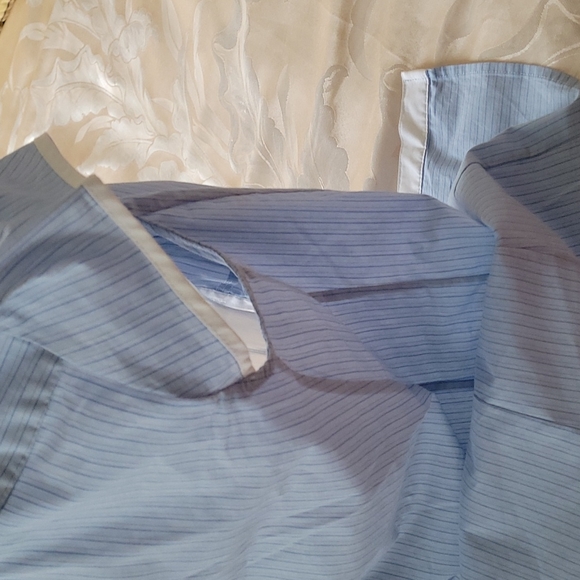 Blouse - Picture 4 of 8